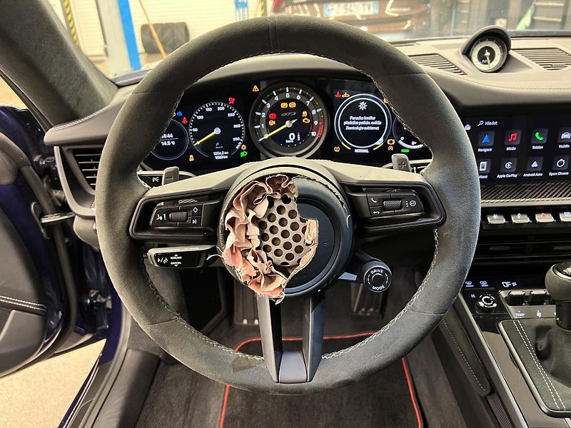 Porsche 911 992 GT3 4.0 375 kW - fotka 12 z 22