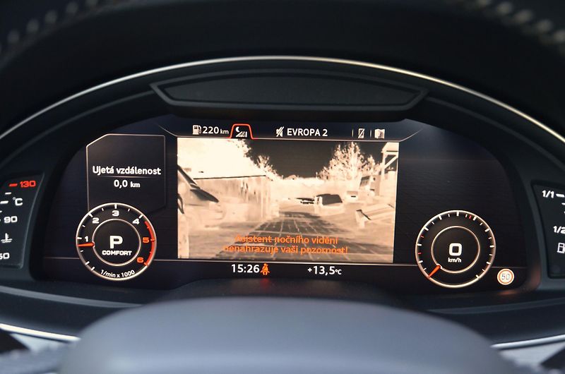 Audi Q7 (2016) 3.0TDi Q S-Line 1.MAJ./ VÝBAVA - fotka 34 z 51