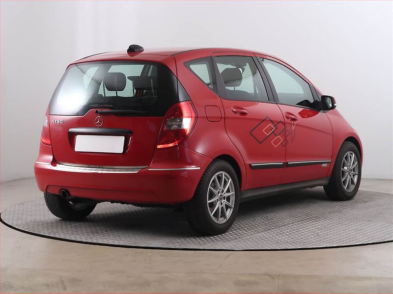 Mercedes-Benz Třídy A (2010) A 150 , Tempomat - fotka 5 z 14