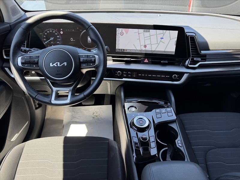 Kia Sportage 1,6 T-GDi 4x4 HEV 6AT TOP - fotka 6 z 9