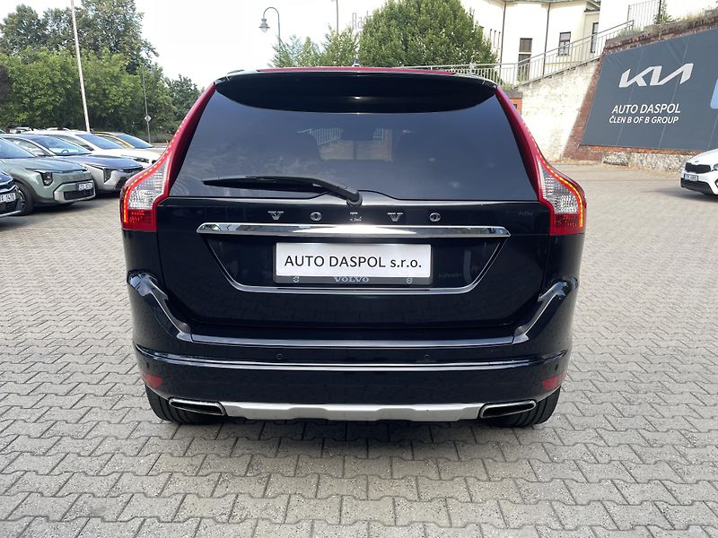 Volvo XC60 (2013) D5 2.4D 169kW AWD   - fotka 4 z 23