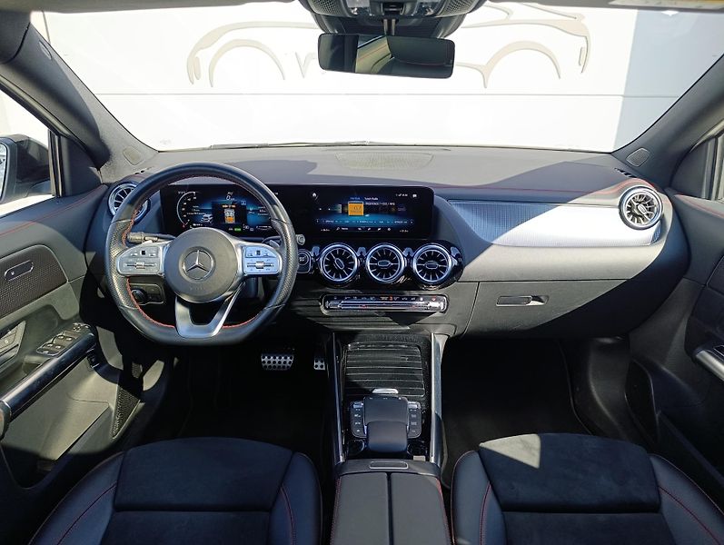 Mercedes-Benz EQA 250+ AMG 140kW ČR PANO  - fotka 20 z 34