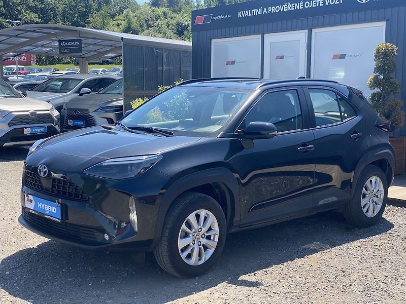 Toyota Yaris Cross 1.5HEV, ČR, ComTech, 4x4 - fotka 4 z 16