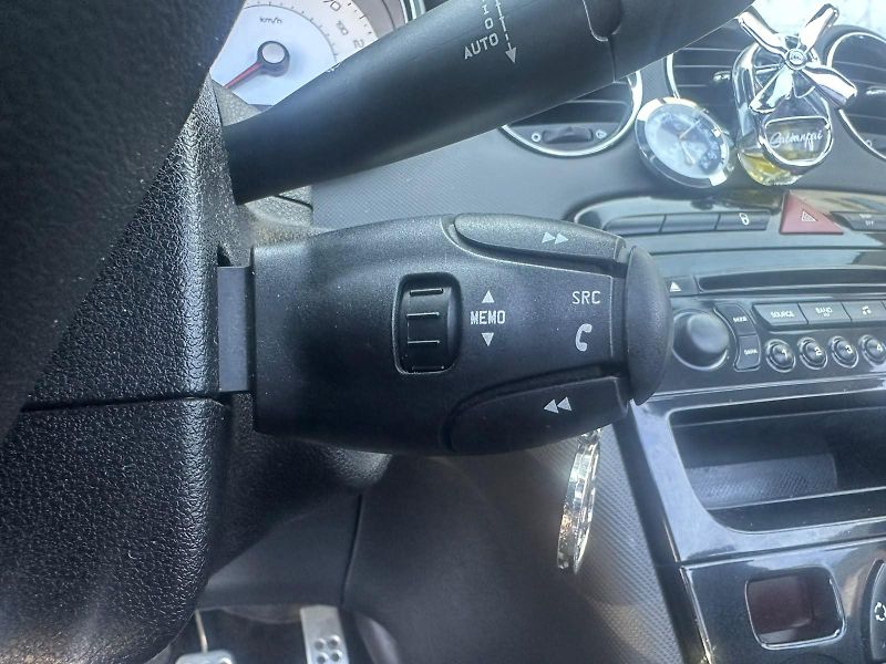 Peugeot 308 (2012) CC, 2.0HDi, 120KW - fotka 25 z 27