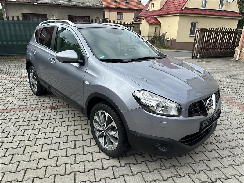 Nissan Qashqai 2,0 4x4 AUTOMAT TEKNA - fotografie inzerátu