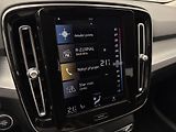 Volvo XC40 B4 AWD MOMENTUM PRO CZ - náhled 22