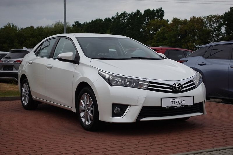Toyota Corolla 1,6VVTi 97kW M/T Active Design - fotka 3 z 25