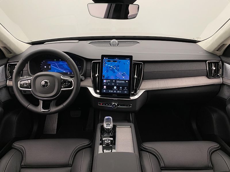 Volvo XC90 (2026) T8 AWD Plug-in BRIGHT ULTRA - fotka 2 z 76
