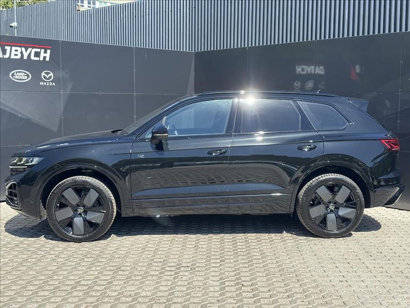 Volkswagen Touareg 3,0 TSI V6 R-Line 4MOT ZÁRUKA - fotka 5 z 37