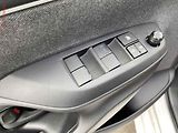 Toyota Yaris (2021) 1.5 VVT-i, ČR, Dynamic - náhled 13