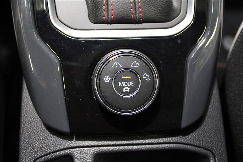 Volkswagen T-Roc 2,0 TDI 4motion Highline 1.maj - fotka 29 z 35
