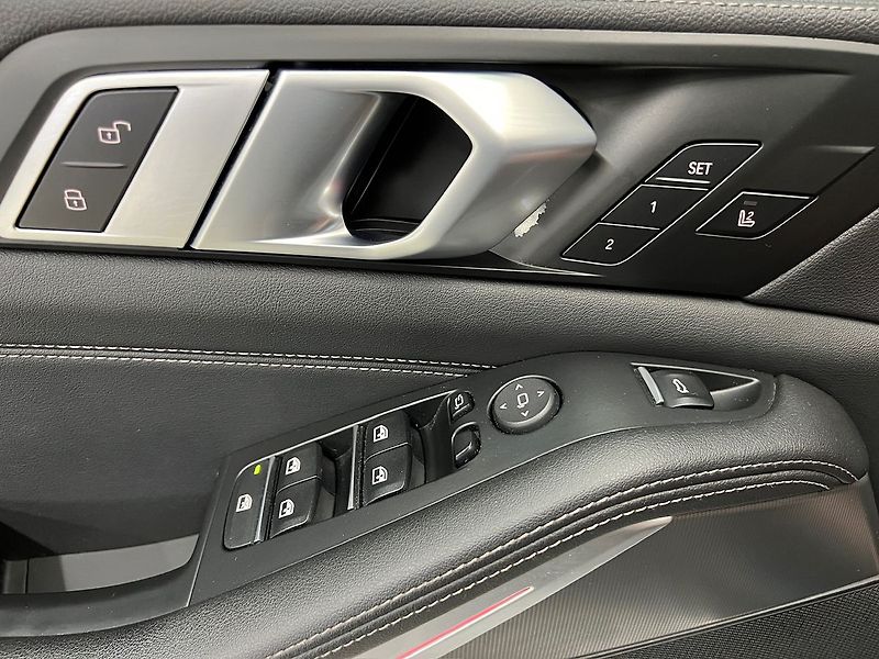 BMW X5 40d xDrive M-PAKET, DRIVE ASSI - fotka 26 z 30