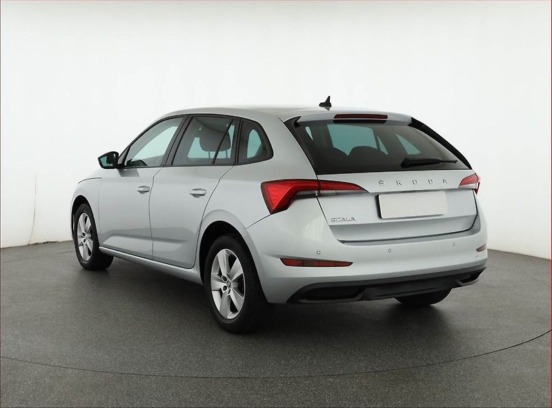 Škoda Scala (2020) 1.0 TSI, Tempomat - fotka 4 z 15