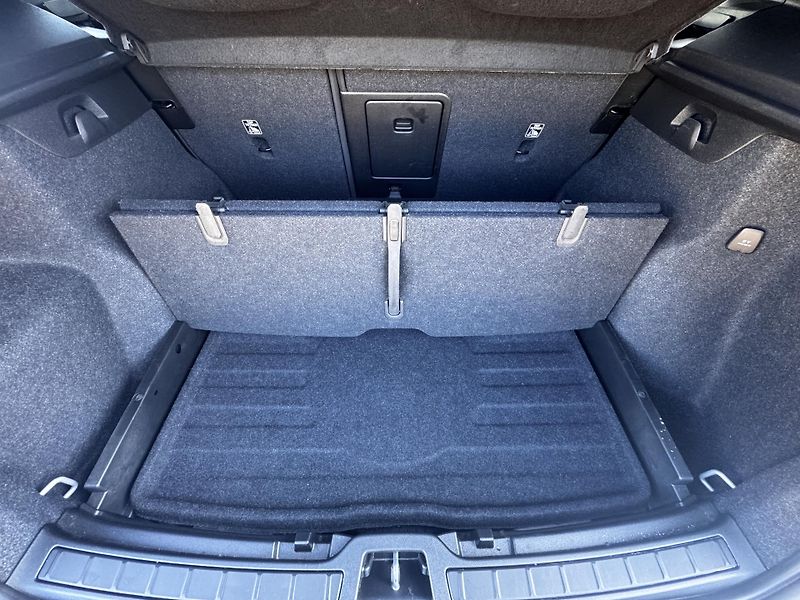 Volvo XC40 B3 FWD // 1. maj // ČR + kola - fotka 22 z 36