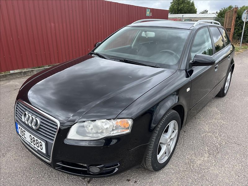 Audi A4 Avant 2,0 TDi 103 KW AUTOMAT K - fotka 1 z 36
