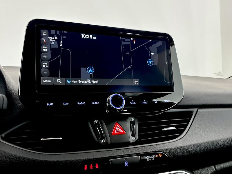 Hyundai i30 Smart DCT - fotka 24 z 26