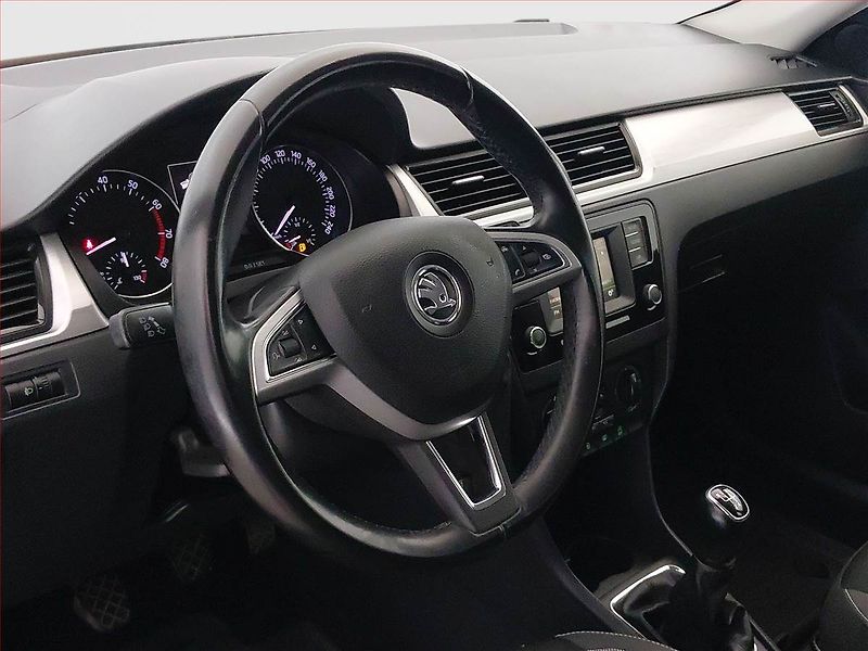 Škoda Rapid (2016) Spaceback 1.2 TSI - fotka 15 z 15
