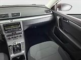 Volkswagen Passat (2012) 1.6 TDI, Park. senzory - náhled 8