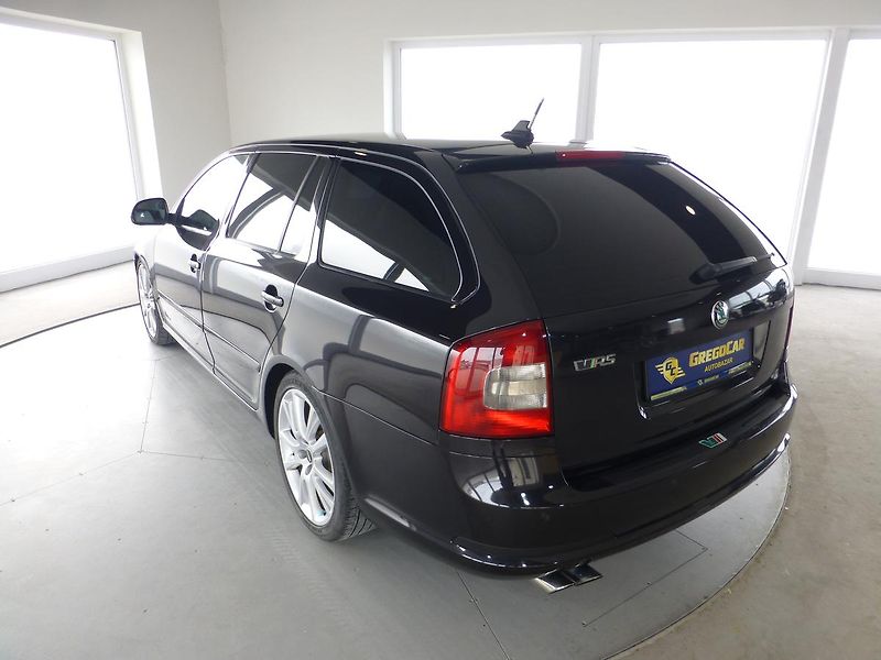 Škoda Octavia (2012) 2,0TDI-125KW*ALU*VYHŘ.SED***RS - fotka 7 z 25