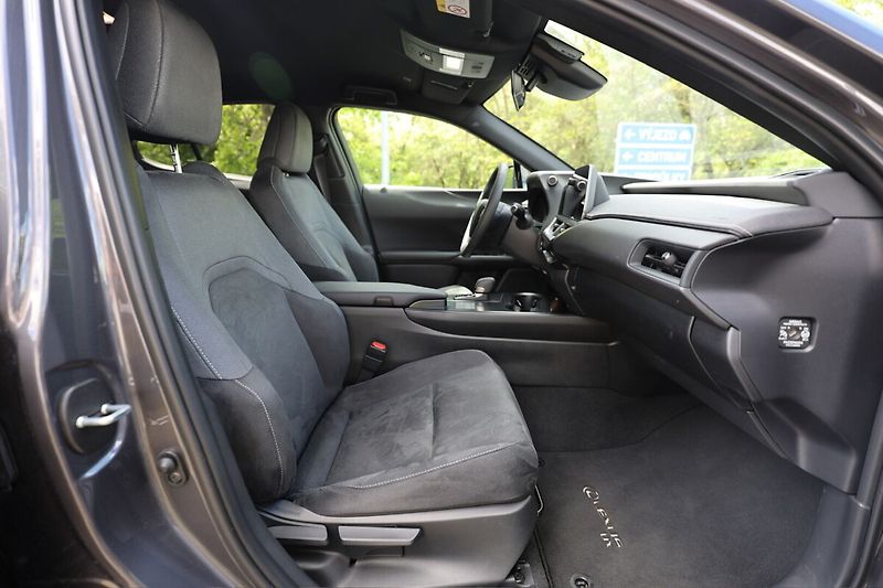 Lexus UX 300h 300H 2.0 HEV BUSINESS TECH - fotka 9 z 22