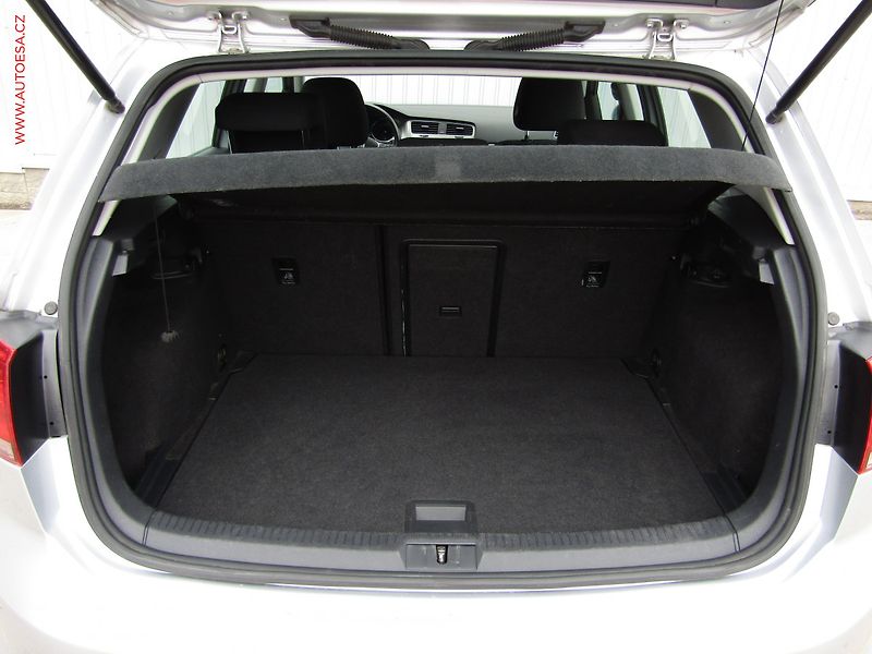 Volkswagen Golf (2015) 1.2 TSi, Comfortline - fotka 7 z 15