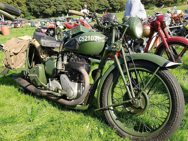 Motocykl BSA M20.