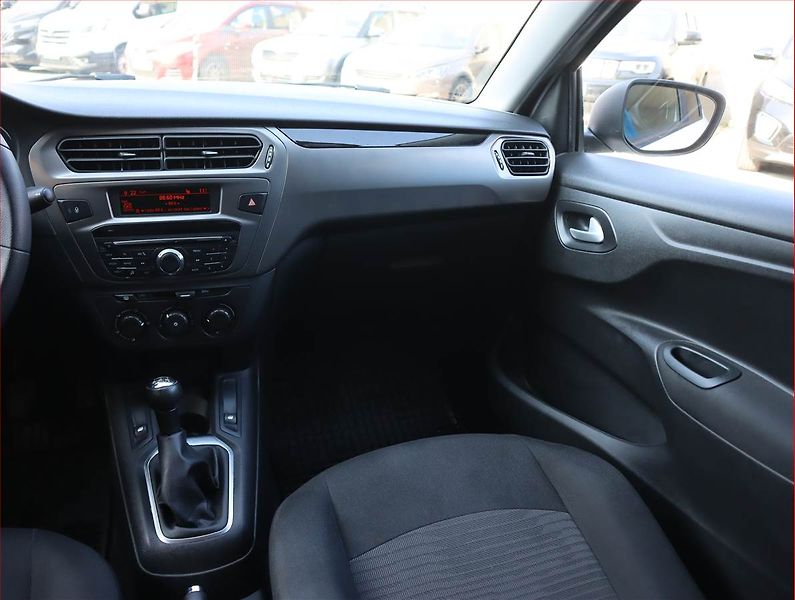Peugeot 301 (2019) 1.2 PureTech, Serv.kniha - fotka 8 z 16