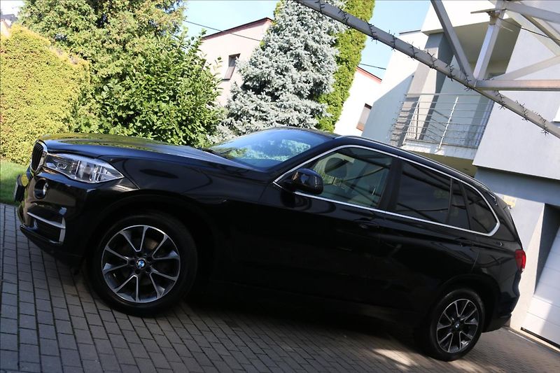 BMW X5 2,0 xDrive25d,ČR, 1. Majitel - fotka 11 z 59