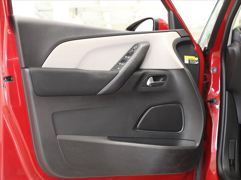 Citroën C4 Picasso 1,6 HDI 88kW 1.maj. Výprodej! - fotka 17 z 23