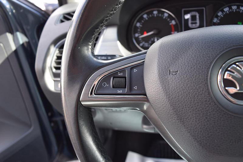 Škoda Fabia (2017) 1.2TSI 81kw DSG JOY NAVI APP - fotka 27 z 41
