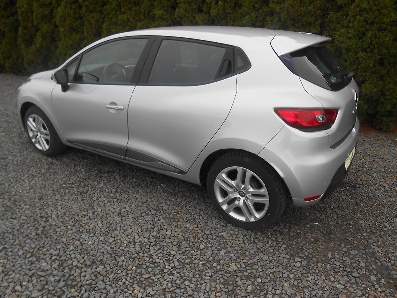 Renault Clio 0,9TCe,NAVI, CHROM, 65TKM - fotka 36 z 39