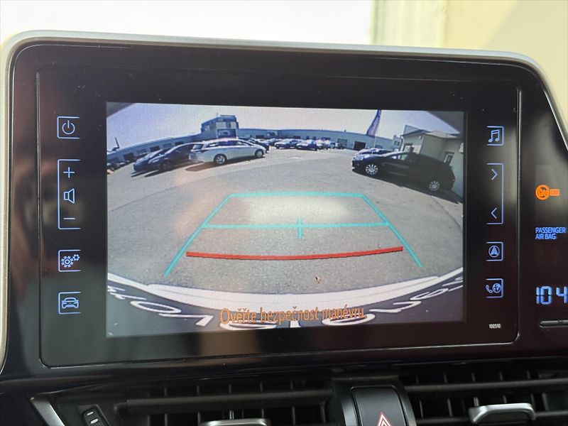 Toyota C-HR 1,8 Selection Bi-tone - fotka 15 z 19