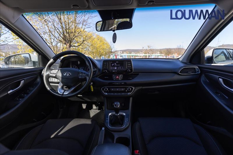 Hyundai i30 1,4 T-GDI Trikolor - fotka 5 z 21