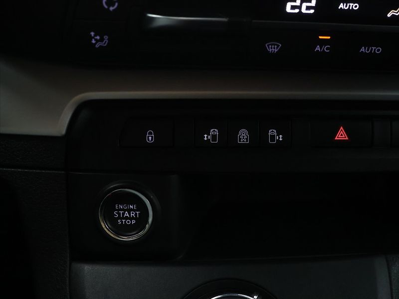 Toyota ProAce 2,0 D-4D 130kW VIP L2 CZ - fotka 21 z 30