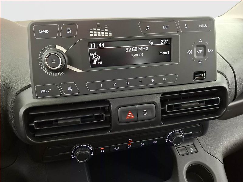 Opel Combo (2023) Edition 1.5 CDTI, 5Míst, ČR - fotka 13 z 17