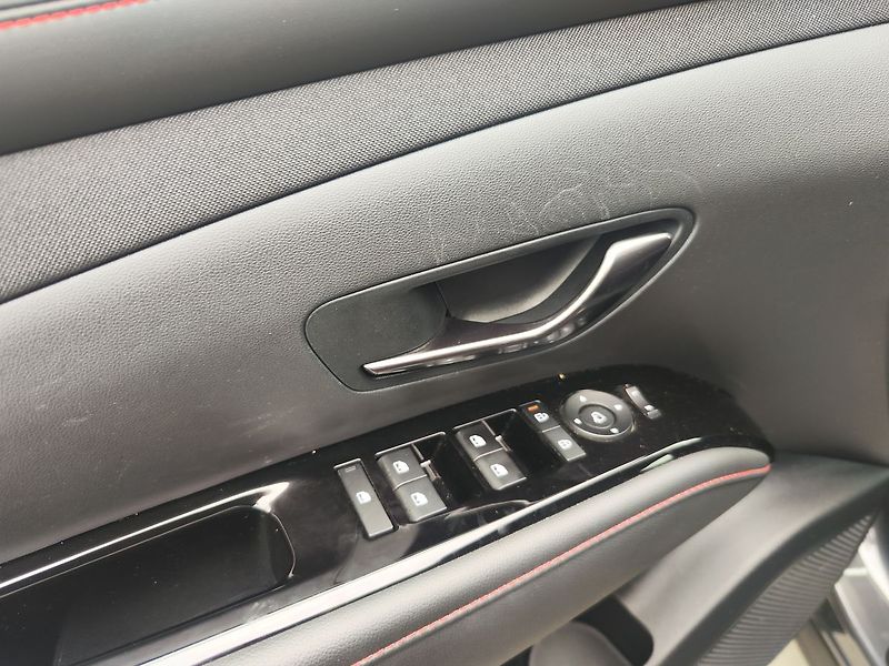 Hyundai Tucson 1.6 T-GDI/118kW N-Line DCT - fotka 31 z 33