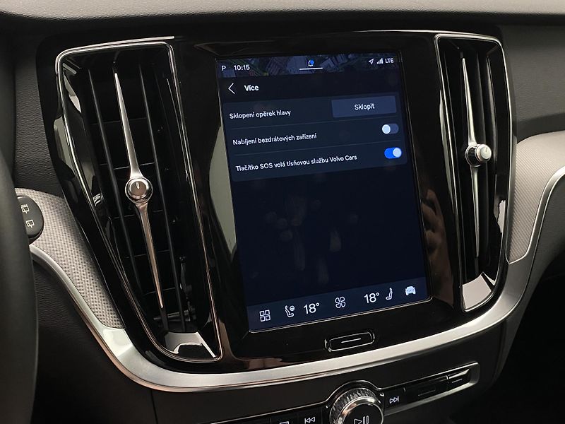 Volvo V60 B4 CORE AUT CZ - fotka 52 z 58
