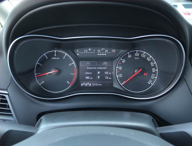 Opel Zafira (2017) 1.4 Turbo, LPG, 7 míst - fotka 11 z 20