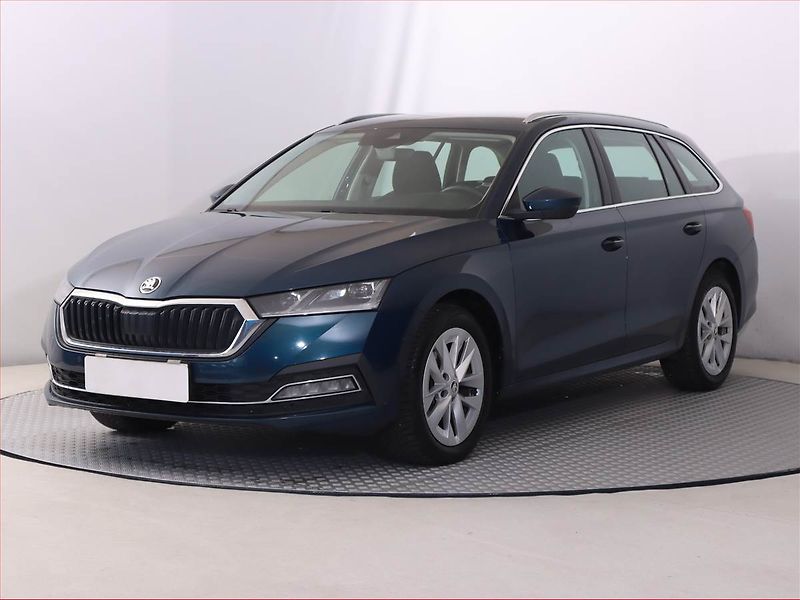 Škoda Octavia (2022) Style 2.0 TDI, Serv.kniha - fotka 2 z 25