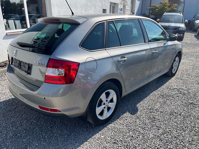 Škoda Rapid (2015) 1.2 TSi Top - fotka 2 z 20
