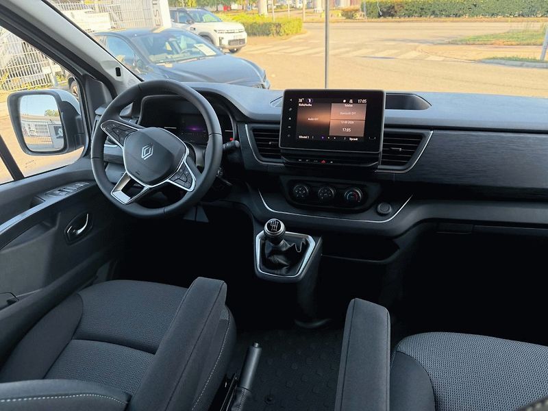 Renault Trafic (2026) L2 Equilibre Blue dCi 150 Comb - fotka 17 z 21