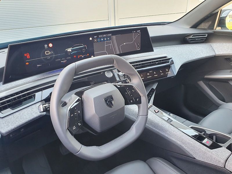 Peugeot 3008 (2026) ALLURE Hybrid 145 e-DCS6 - fotka 12 z 15