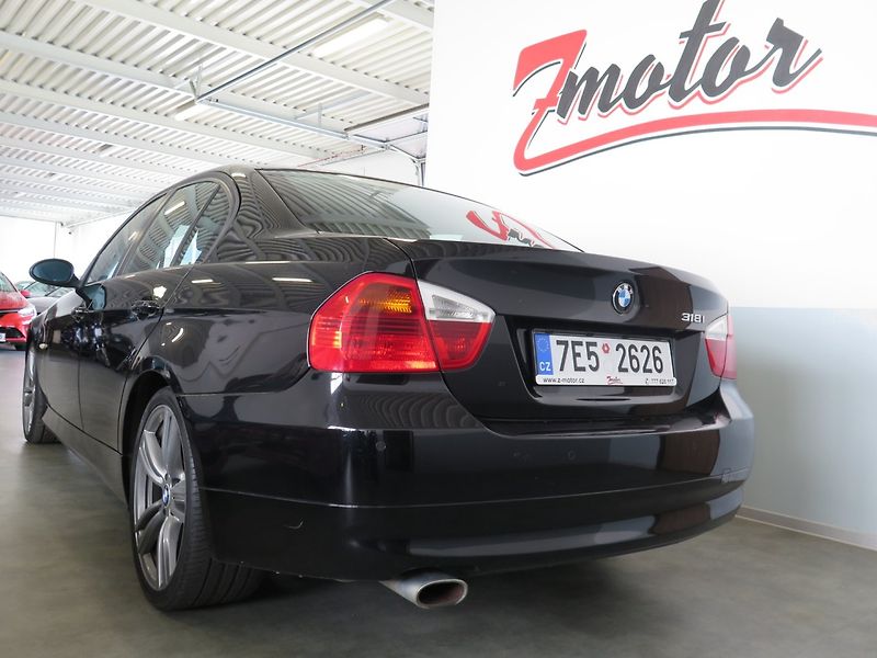 BMW Řada 3 (2008) 318i,klima,senzory,navi - fotka 26 z 27