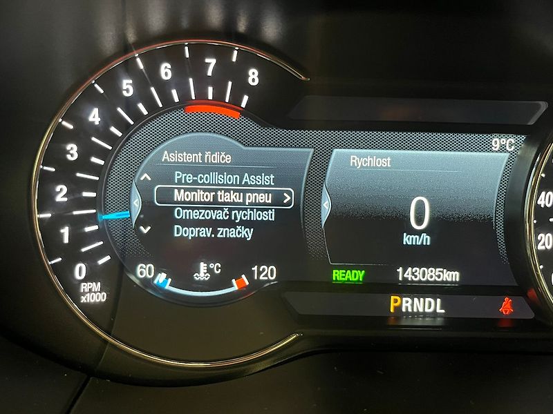 Ford S-MAX 2.5 HEV ST-Line 7 míst - fotka 54 z 65