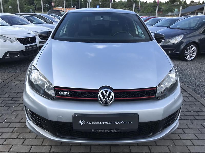 Volkswagen Golf 1,2 GTI - fotka 3 z 16