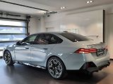 BMW Řada 5 (2025) 540d xDrive Sedan M Sport - náhled 3