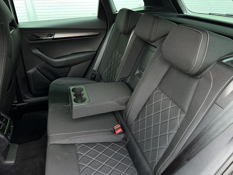 Škoda Karoq 2.0TDi 4x4 DSG 150PS Sportline - fotka 39 z 47