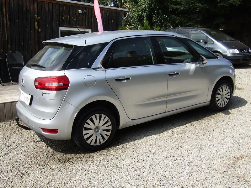 Citroën C4 Picasso (2015) 1.6 HDI 88kW PLNÁ VÝBAVA - fotka 10 z 40
