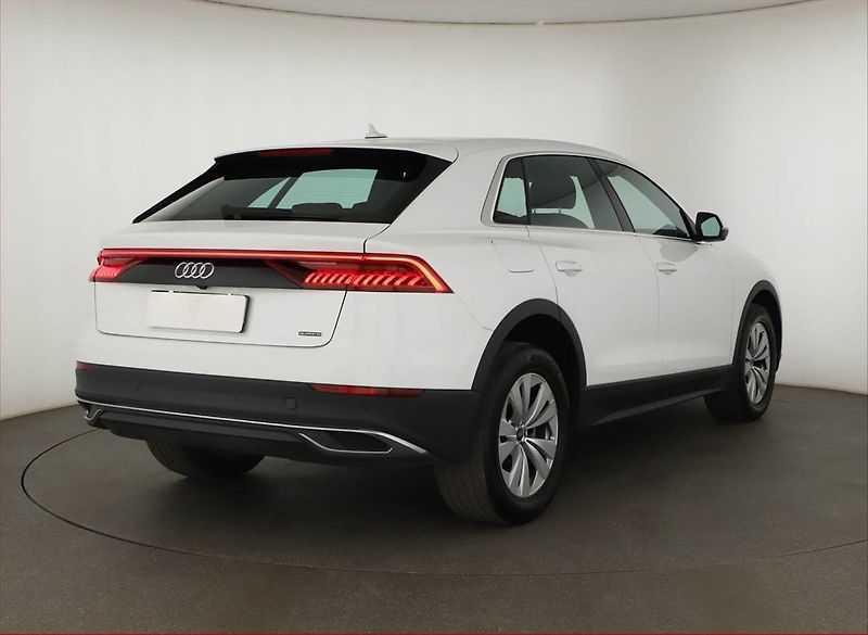 Audi Q8 (2023) 55 TFSI - fotka 5 z 20
