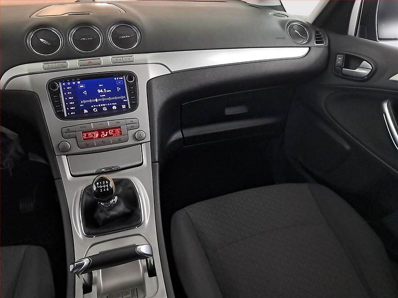 Ford Galaxy (2010) 2.0 TDCi, 7 míst, slušný stav - fotka 8 z 18